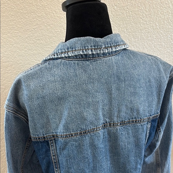 Sam Edelman The Karlie Two Toned Denim Jean Jacket With Raw Edges - Picture 8 of 11